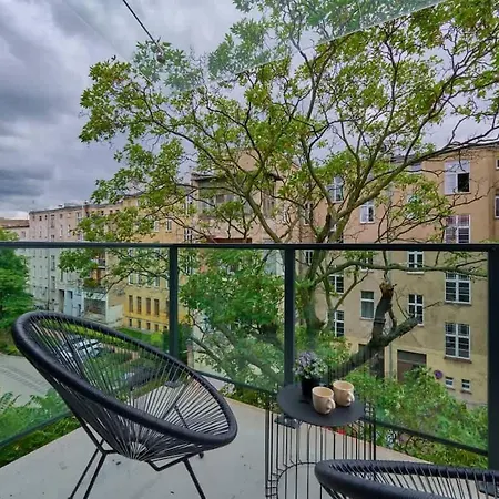 Apartman Cozy With Balcony In Very Close To Main Market Square By Renters *