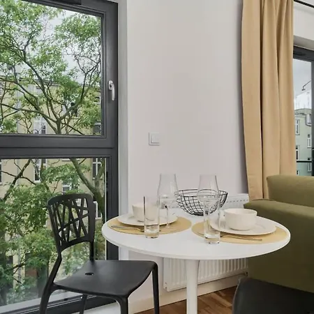 Cozy With Balcony In Very Close To Main Market Square By Renters 브로츠와프